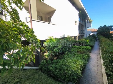 Trilocale via grassi 17, Centro, Cantù