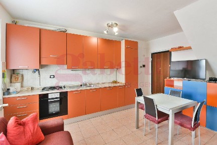 Bilocale via San Giuseppe 8, Vighizzolo, Cascina Varenna, Cantù