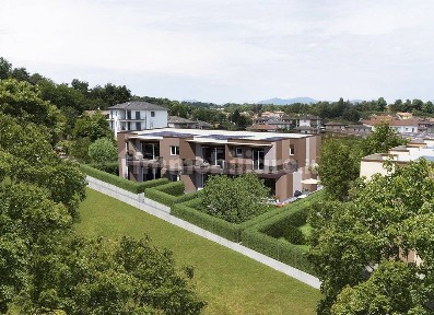 Beregazzo con Figliaro, Via Brughiere 22070