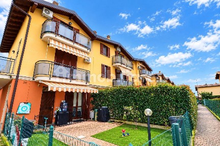 Trilocale via Eugenio Montale, Centro, Limido Comasco