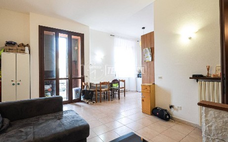 Lambrugo, Via San Carlo 17