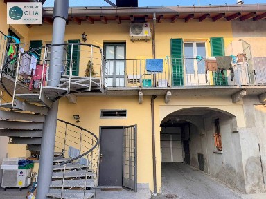 Bilocale piazza Libertà 30, Centro, Appiano Gentile