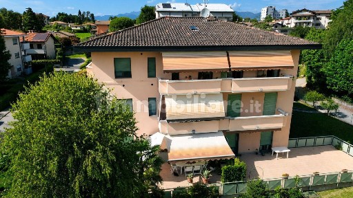 Bilocale via Indipendenza, Villa Guardia