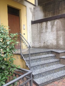 Bilocale ottimo stato, primo piano, Centro, Lomazzo