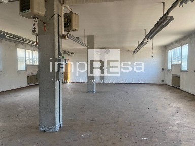 Magazzino - Deposito in Affitto