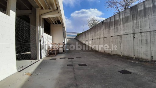 Magazzino - Deposito in Affitto