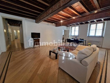 Mantova, Centro, Via Giovanni Arrivabene, 14