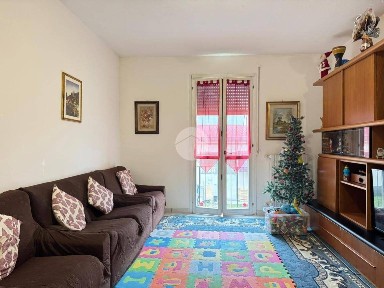 Trilocale via C. Roda 11, Montanara, Curtatone