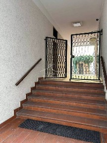 Mantova, Centro, Via Fratelli Bandiera, 33