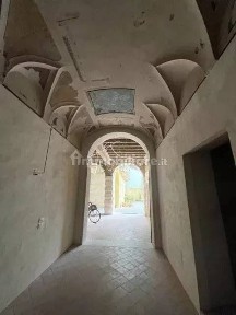 Bilocale 27 via porto, Centro, Mantova