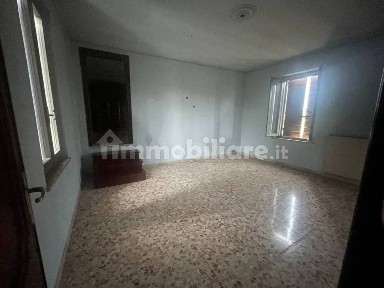 Appartamento via Giuseppe Garibaldi, Centro, Canneto sull'Oglio