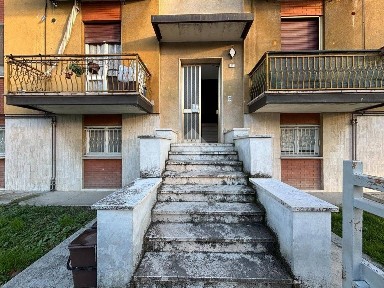 Suzzara, Via Giosuè Carducci, 27