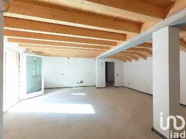 Mantova, Centro, Via Corrado, 54