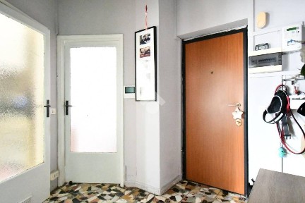 Como, Borghi, Via Leone Leoni, 5