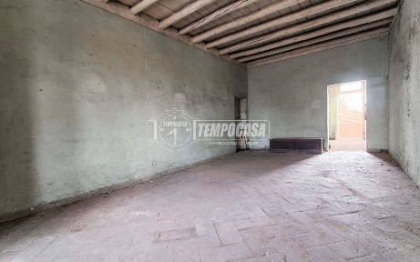 Trilocale via Carolina Litta Rusca 65, Lurago Marinone