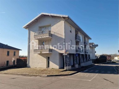 Bizzarone, Via Garibaldi, 1
