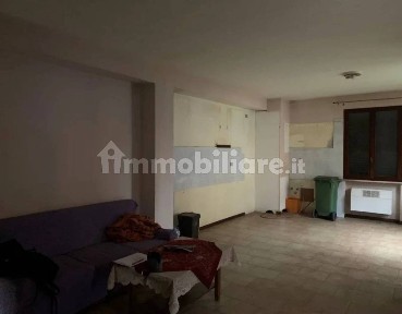 Appartamento all'asta piazza IV Novembre 22, Redondesco