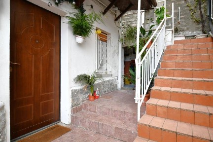 Como, Sant'Abbondio, Via santa marta, 6
