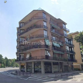 Mantova, Viale montello 18