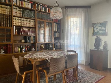 Quadrilocale via Vittorio Veneto 6/A, Albese con Cassano