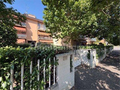 Appartamento piazza Dei Poeti, 7, Centro, Castel San Pietro Terme