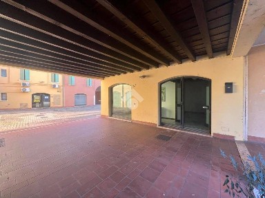 Bilocale via Solferino e San Martino 33, Centro, Roverbella