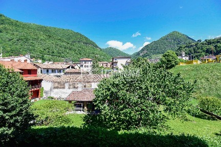 Trilocale via Castelletti, Centro, Ponte Lambro