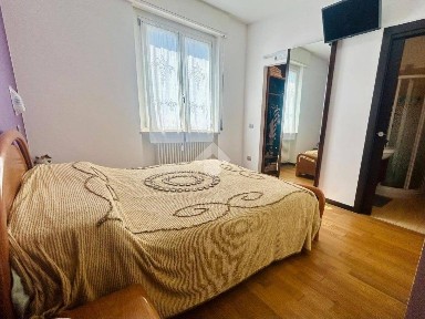 Mantova, Due Pini - Te Brunetti, Viale pompilio