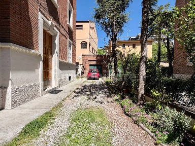 Quadrilocale via Giuseppe Mazza 4, Bolognina, Bologna