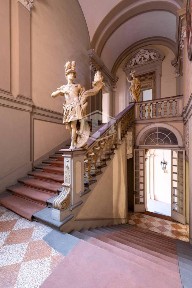 Bologna, Centro Storico, Via Barberia