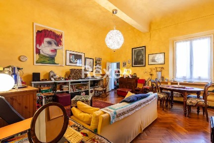 Appartamento via Cesare Battisti 9, Centro Storico, Bologna