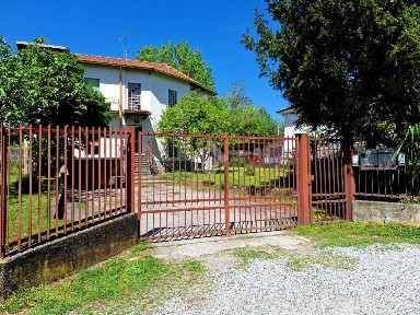 Trilocale via landriani gerardo 16, Albate - Muggiò, Como