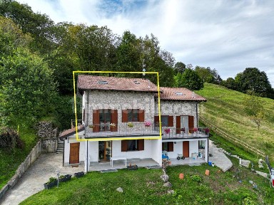 Trilocale via Passeggeri, 28, Casasco Intelvi, Centro Valle Intelvi