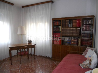 Appartamento via Emilia 54, San Lazzaro, San Lazzaro di Savena