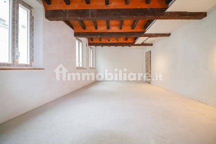 Trilocale Revere, Revere, Borgo Mantovano