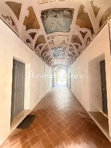 Mantova, Centro, 27 via porto