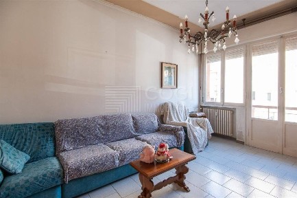 Trilocale via Molino Vecchio 6, Centro Storico, Imola