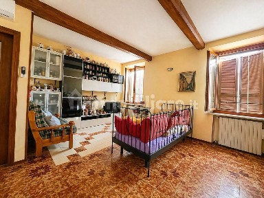 Trilocale buono stato, secondo piano, Centro, San Benedetto Po