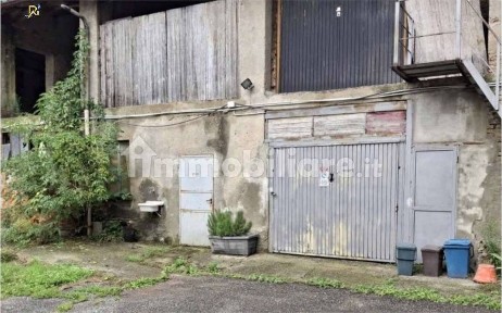 Appartamento all'asta via Borgo Antico,Camnago-5boscone Italia, Faloppio