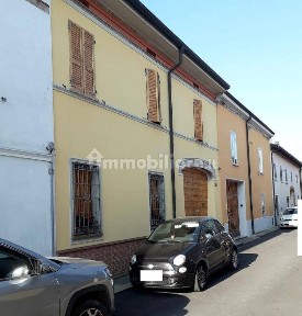 Appartamento all'asta Alessandro Manzoni, Bozzolo