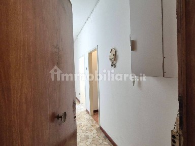 Trilocale da ristrutturare, primo piano, Murri, Bologna
