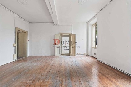 Mantova, Centro, Via Carducci, 3
