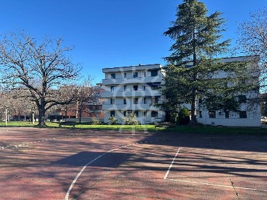 Quadrilocale buono stato, secondo piano, Centro, Castel San Pietro Terme