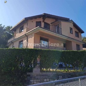 Castelmarte, Via Lambro 6