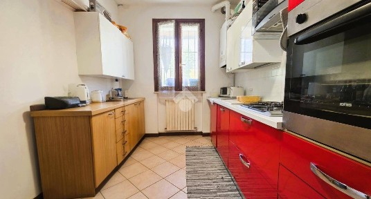 Bilocale via Cavour 32, Centro, Bagnolo San Vito