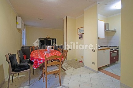Appartamento buono stato, su più livelli, Centro, Budrio