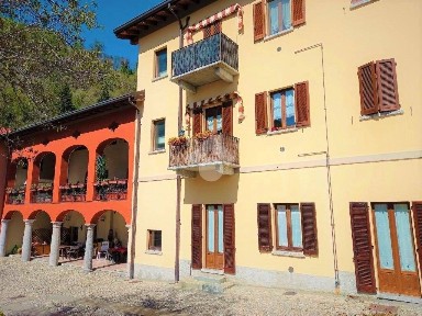 Asso, via per caslino, 6