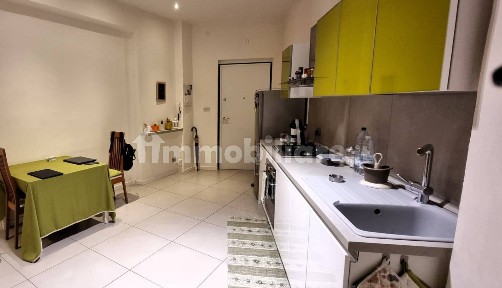 Mantova, Centro, Viale Montello, 8