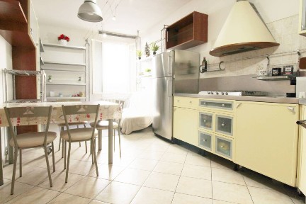 Bilocale ottimo stato, primo piano, Centro Storico, Imola