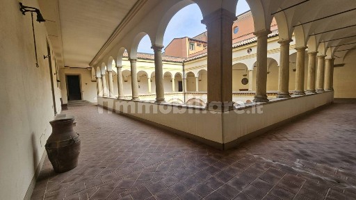 Quadrilocale via de' Griffoni 8, Centro Storico, Bologna